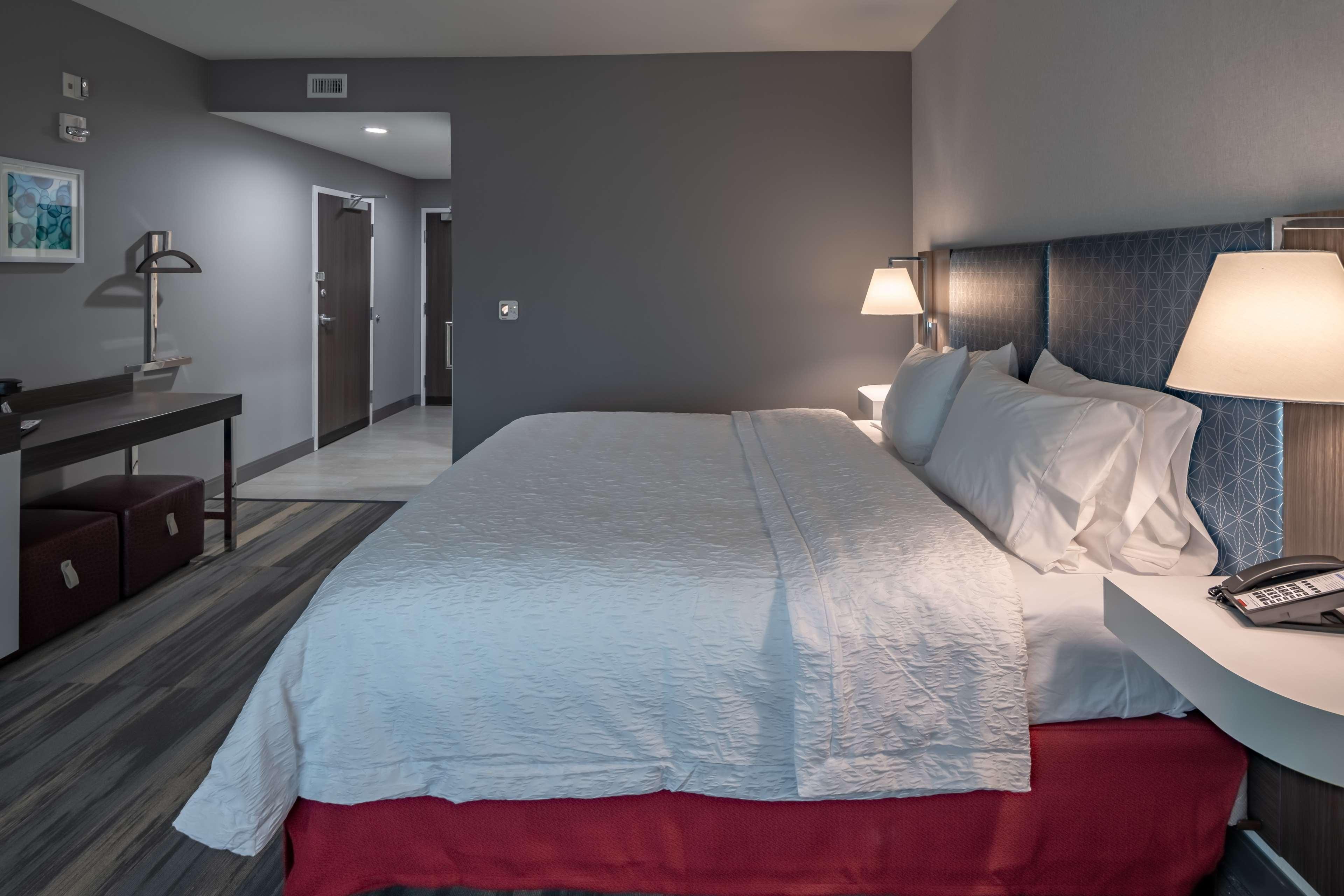 Hampton Inn & Suites Dallas/Plano Central Zewnętrze zdjęcie