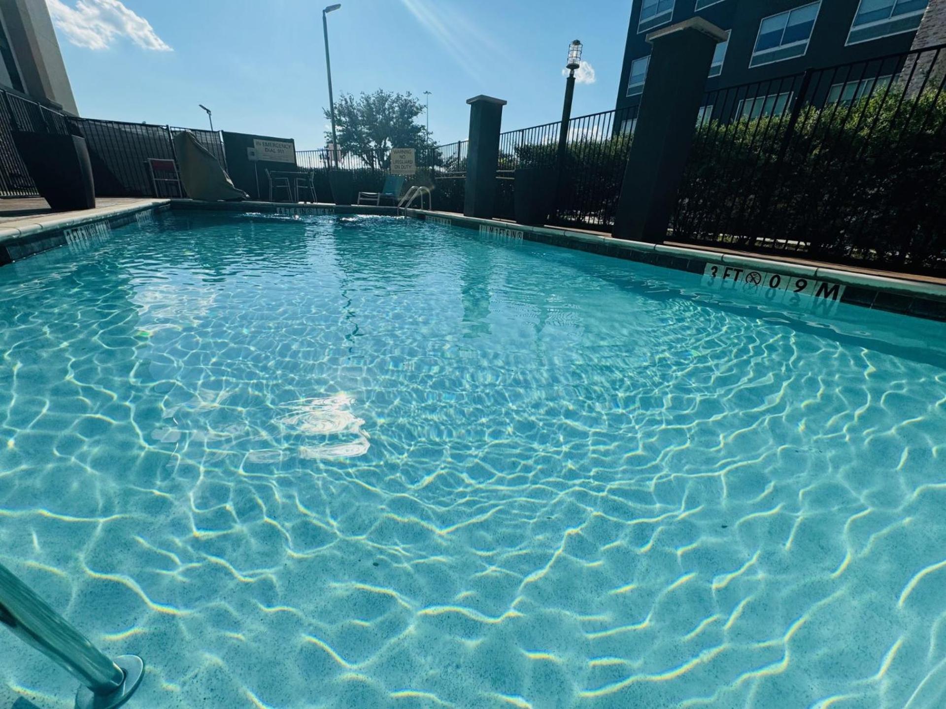 Hampton Inn & Suites Dallas/Plano Central Zewnętrze zdjęcie